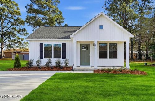 214 Rae St, Warsaw, NC, 28398-1537 | Card Image