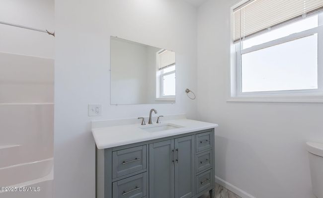1020 Market St, House other with 3 bedrooms, 3 bathrooms and null parking in Nescopeck PA | Image 49
