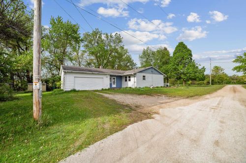 637 200th Ave, UNION GROVE, WI, 53182-9401 | Card Image