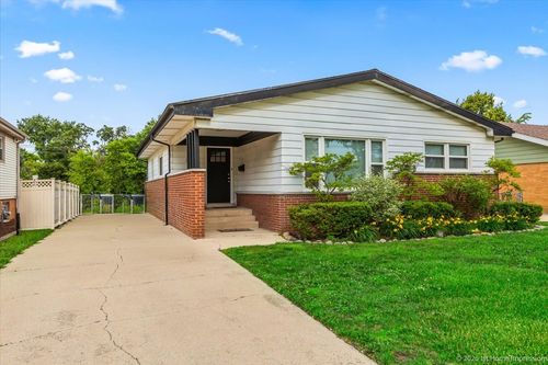 10262 S 52nd Ave, Oak Lawn, IL, 60453-3954 | Card Image
