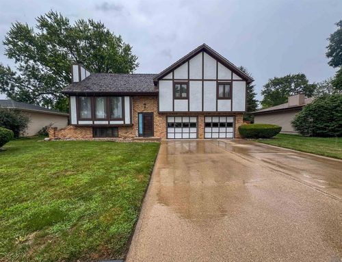 408 Broadmoor Dr, South Sioux City, NE, 68776-3808 | Card Image