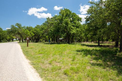 1-1 Baj Ln, Fredericksburg, TX, 78624 | Card Image