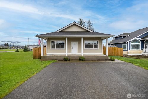 235 Morton St, Sumas, WA, 98295-9656 | Card Image