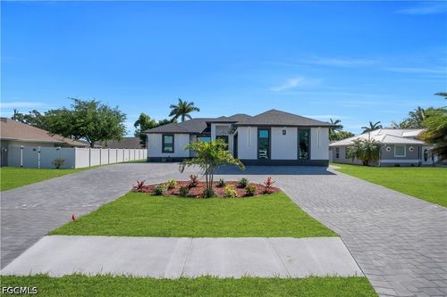 807 Nicholas Pkwy W, Cape Coral, FL, 33991-2557 | Card Image