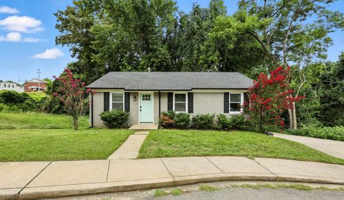 513 Adams Ct, Clarksville, TN, 37040-3737 | Card Image