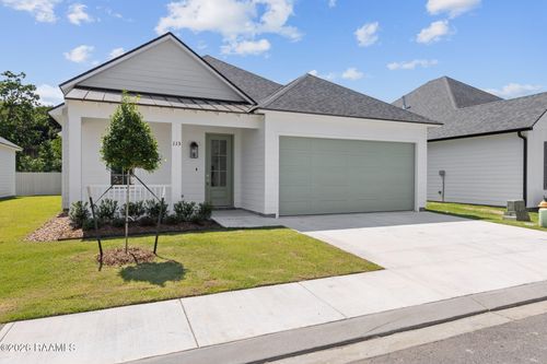 115 Greenhouse Rd, Youngsville, LA, 70592-7095 | Card Image