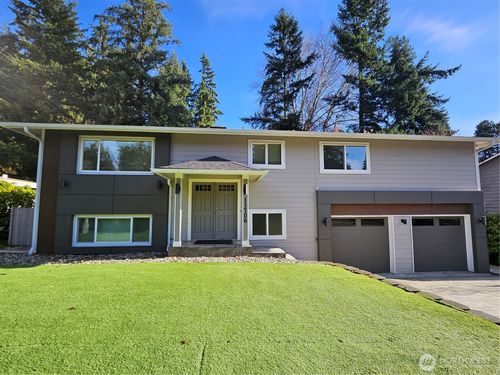 11706 110th Ave Ne, Kirkland, WA, 98034-7002 | Card Image