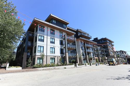 602-2450 Garden Dr, Vancouver, BC, V5N | Card Image