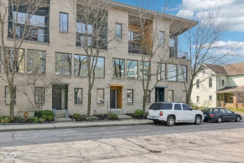 657 Merrill St, Indianapolis, IN, 46203-1727 | Card Image