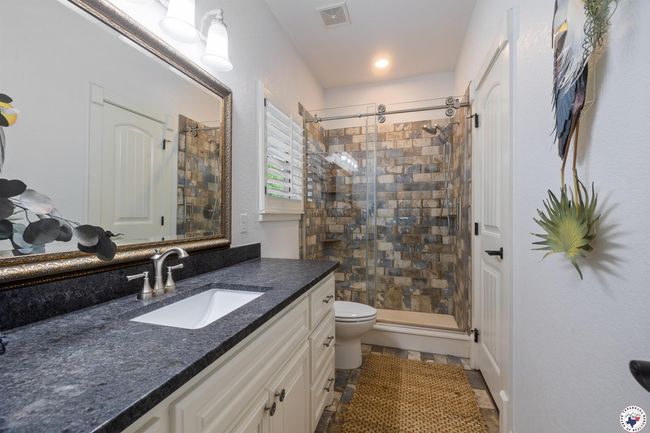5688 Texas Highway 8, House other with 3 bedrooms, 2 bathrooms and null parking in Linden TX | Image 19