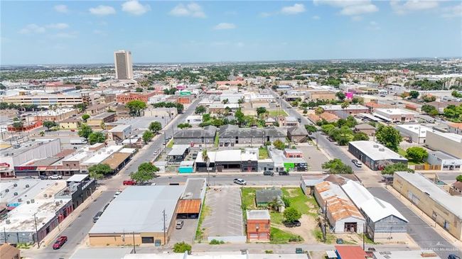 407 S 17 Th St, Home with 0 bedrooms, 0 bathrooms and 15 parking in McAllen TX | Image 10