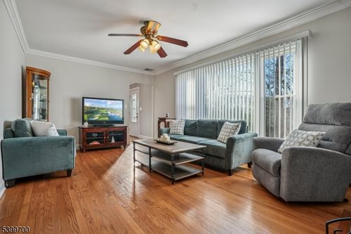 436 Mount Airy Rd, Basking Ridge, NJ, 07920-2438 | Card Image