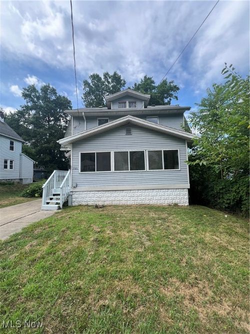 785 Bellevue Ave, Akron, OH, 44307-1547 | Card Image