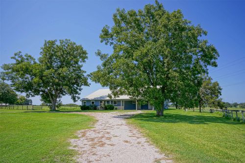 15991 Highway 30, Richards, TX, 77873-4051 | Card Image