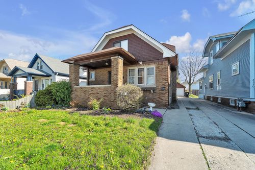 2332 Jerome Blvd, RACINE, WI, 53403-2452 | Card Image