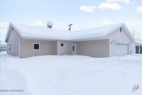 930 Shellinger Street, North Pole, AK, 99705 | Card Image