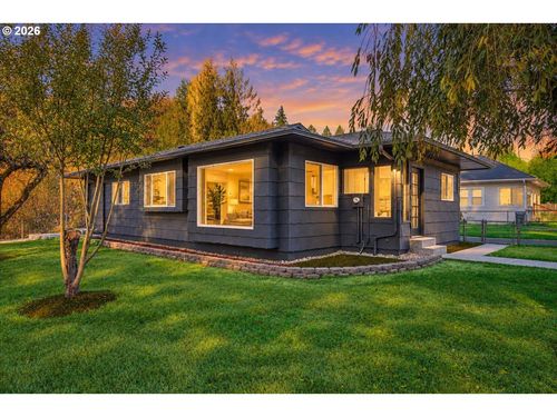 418 Sw Canyon Loop, Winlock, WA, 98596-9427 | Card Image