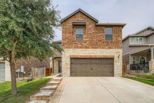 211 Satsuma Dr, Buda, TX, 78610-2176 | Card Image