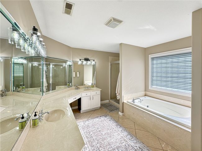 23 Stonegate Dr, House other with 5 bedrooms, 3 bathrooms and null parking in Charleston IL | Image 21