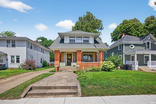 1040 Woodward Ave, South Bend, IN, 46616-1423 | Card Image