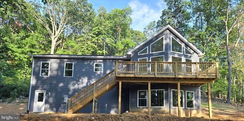 327 Woodpecker Way, LINDEN, VA, 22642 | Card Image