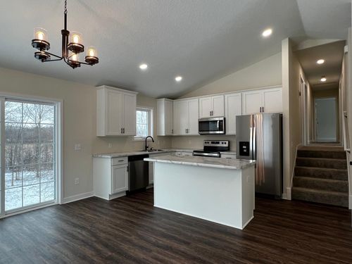 16224 Eagle Ridge Cir, Pine City, MN, 55063-6135 | Card Image