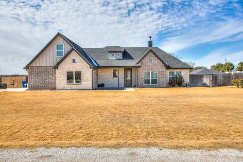 211 Calypso Ln, San Angelo, TX, 76905-8428 | Card Image