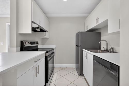 d-24 Crossings Cir, Boynton Beach, FL, 33435-2117 | Card Image