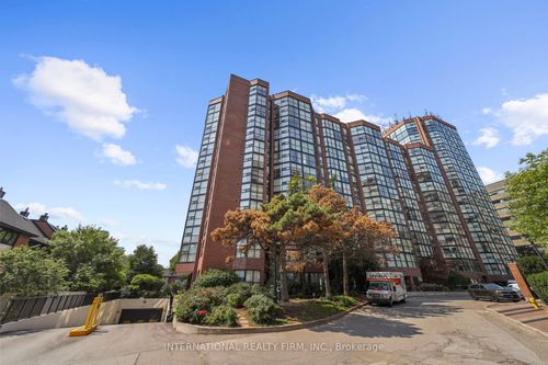 713-701 King St W, Toronto, ON, M5V2W7 | Card Image