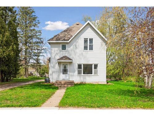 745 Broadway St, Hammond, WI, 54015-9747 | Card Image