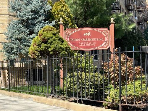 apt-2g-8352 Talbot St, Kew Gardens, NY, 11415-3567 | Card Image