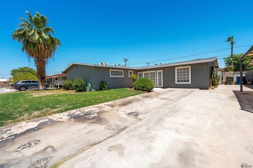 2621 S Walnut Ave, Yuma, AZ, 85364-7339 | Card Image
