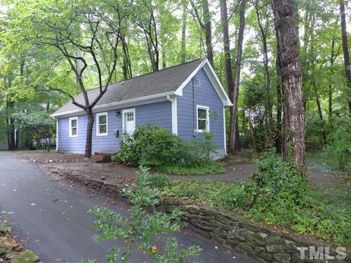 904 E Franklin St, Chapel Hill, NC, 27514-3219 | Card Image