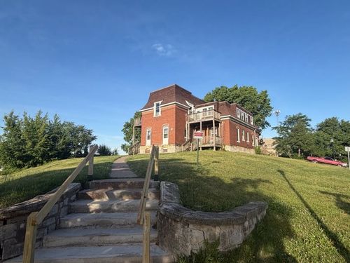 620/26 N Perry Street, Davenport, IA, 52803 | Card Image