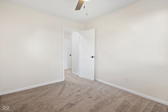 6026 Oakbrook Ln, Condo with 3 bedrooms, 2 bathrooms and null parking in Indianapolis IN | Image 18