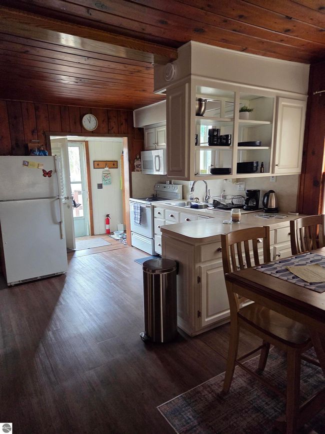 8458 Grace St, House other with 2 bedrooms, 1 bathrooms and null parking in Hale MI | Image 32