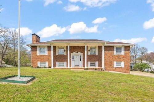 9121 Potomac Dr, Chattanooga, TN, 37421-2049 | Card Image