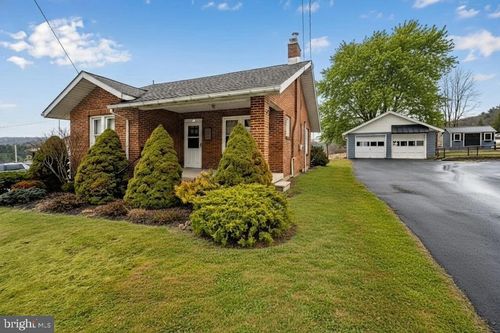 313 W Liberty St, OAKLAND, MD, 21550-1222 | Card Image