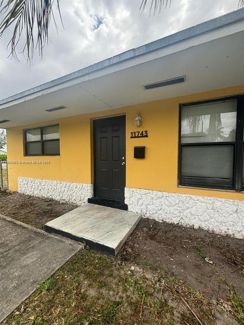 11743-11741 Ne 14th Ave, Miami, FL, 33161-6901 | Card Image