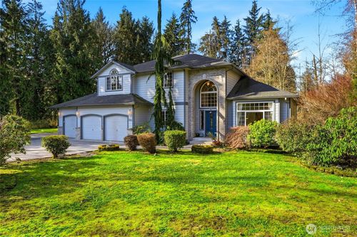 7830 104th Dr Ne, Lake Stevens, WA, 98258-8998 | Card Image