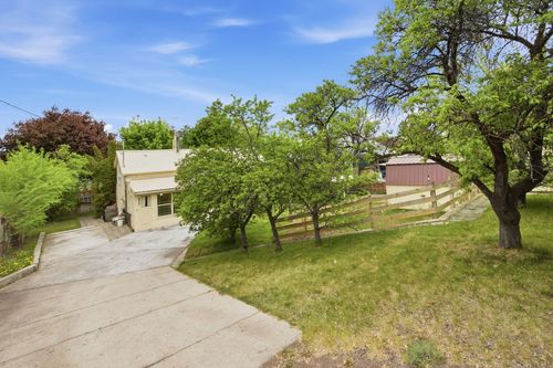820 S Russell St, Missoula, MT, 59801-3517 | Card Image