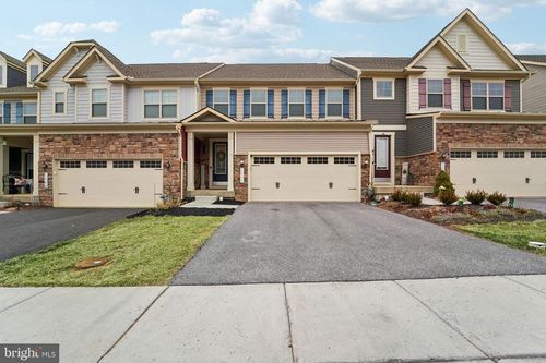 1211 Pennington Dr, BRUNSWICK, MD, 21716-1232 | Card Image