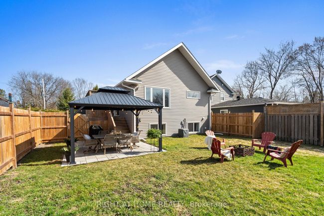 74 Vancourtland St N, House other with 3 bedrooms, 3 bathrooms and 2 parking in Arnprior ON | Image 33