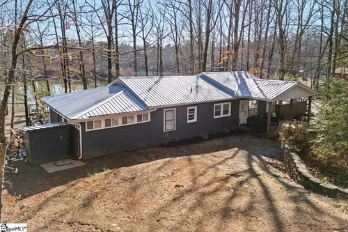 693 W Cove Dr, Mountain Rest, SC, 29664-9599 | Card Image