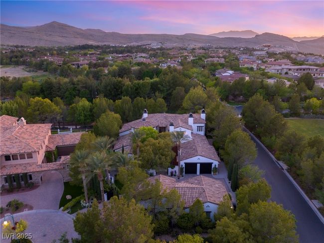 19 Quintessa Cir, House other with 4 bedrooms, 5 bathrooms and null parking in Las Vegas NV | Image 76