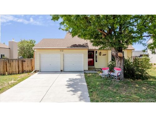 4933 Quari St, Denver, CO, 80239-4309 | Card Image