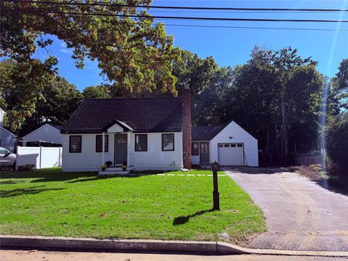 14 Nimitz Rd, Saint James, NY, 11780-2926 | Card Image