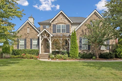 3632 Robbins Nest Rd, Thompsons Station, TN, 37179-5488 | Card Image