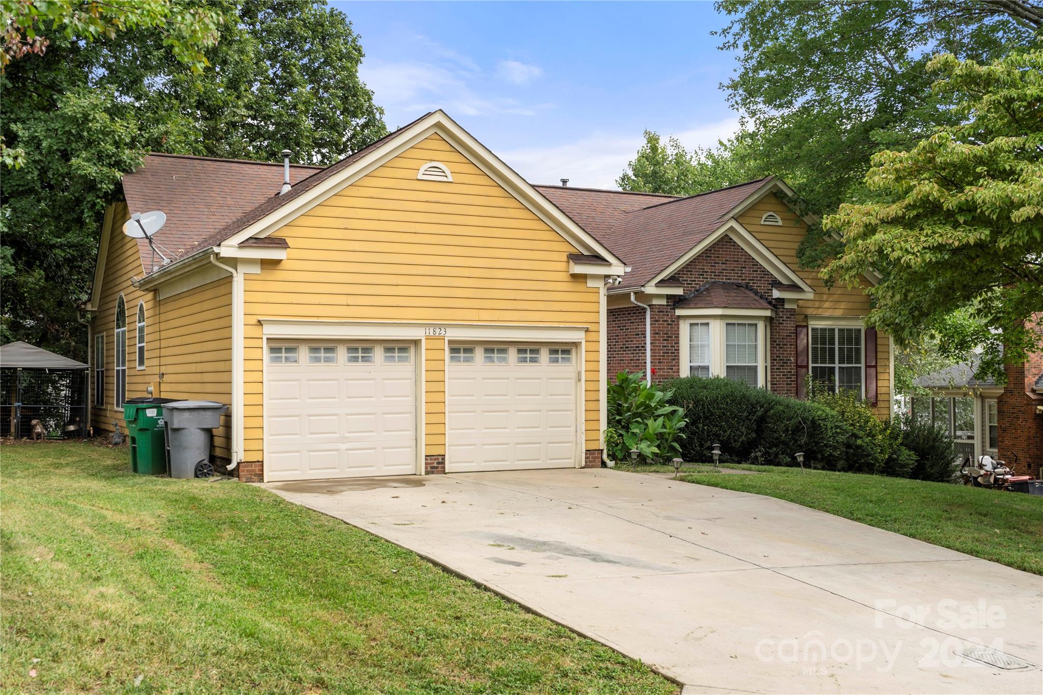 Harris Ridge Dr, Charlotte, NC 28269