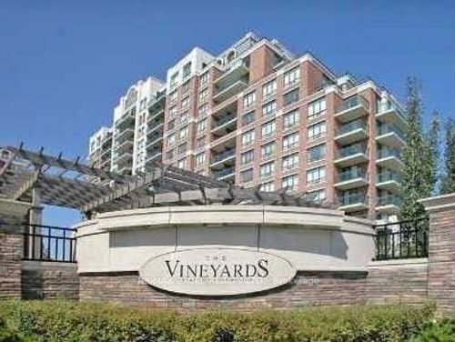 907-350 Red Maple Rd, Richmond Hill, ON, L4C0T5 | Card Image